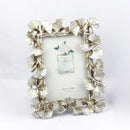Retro decorative ginkgo leaf photo frame