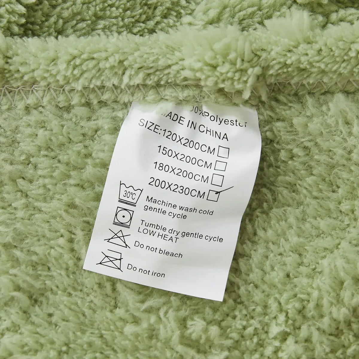 Soft and warm plain polar fleece flannel throw - vue 6 sur 7