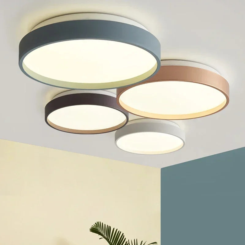 Modern LED chandelier for decorative indoor use