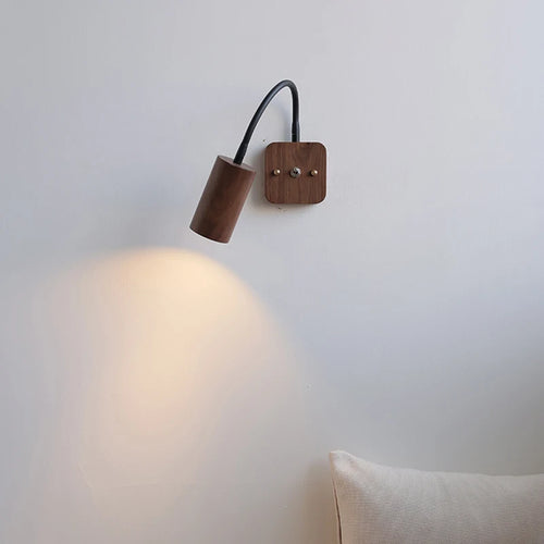 Rotating walnut wood wall lamp for indoor decoration - vue 5 sur 6