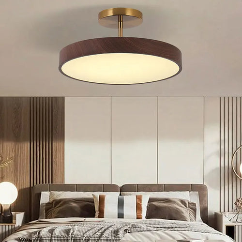 Modern round ceiling light with wood-effect finish for elegant interiors - vue 3 sur 14