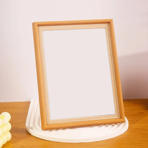 Wooden photo frame for family portraits and travel memories - vue 9 sur 10