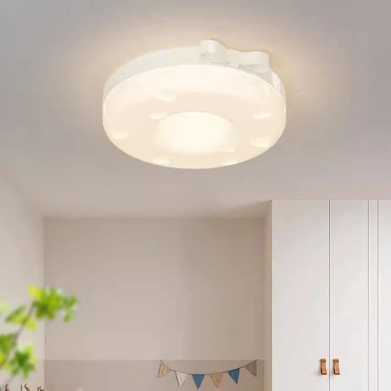 Cheese-shaped ceiling light for baby girl's nursery - vue 5 sur 8