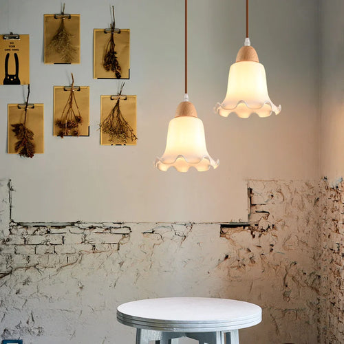 Modern nordic LED pendant chandelier in wood and glass - vue 6 sur 13