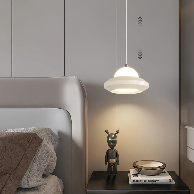 Modern minimalist three-head Italian cream style chandelier - vue 3 sur 12