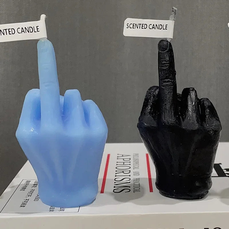 original decorative middle finger scented candle - vue 3 sur 8