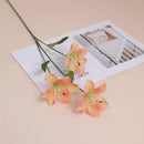 Decorative silk lily flowers for indoor and outdoor use