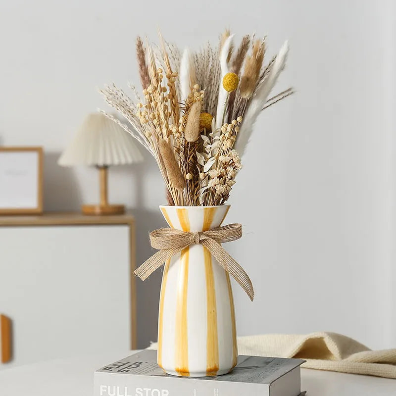 modern ceramic vase with bow for dried flowers - vue 5 sur 9