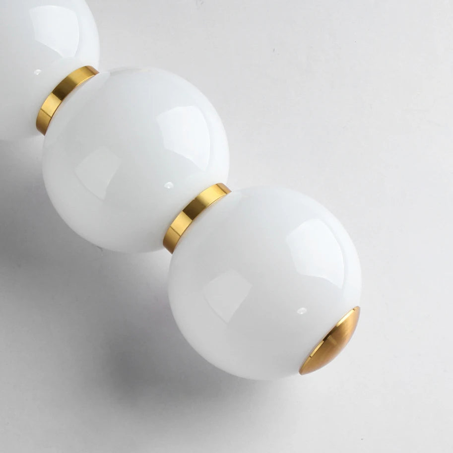 Designer LED pendant light with glossy gold glass ball - vue 5 sur 6