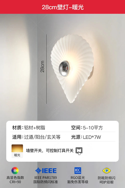 Modern minimalist resin pendant light for indoor and outdoor use - vue 9 sur 12