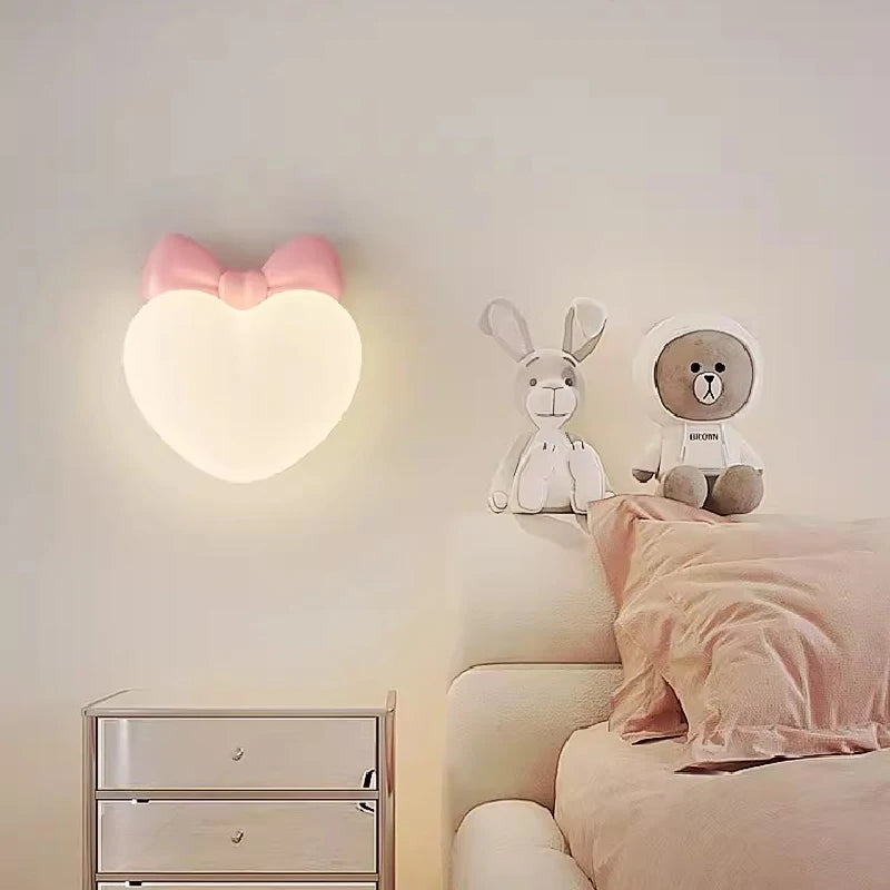 Heart-shaped LED wall light for children's room