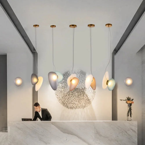 Modern glass LED pendant light with adjustable cable for indoor decor - vue 5 sur 28
