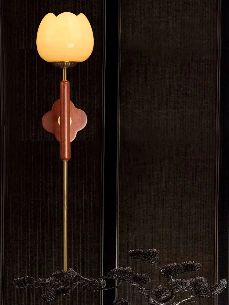 Traditional copper and wood wall light with jade lampshade - vue 4 sur 8