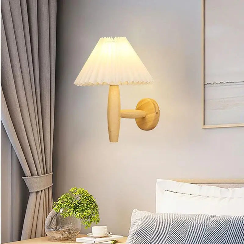 Modern wooden wall light for indoor decor - vue 6 sur 8