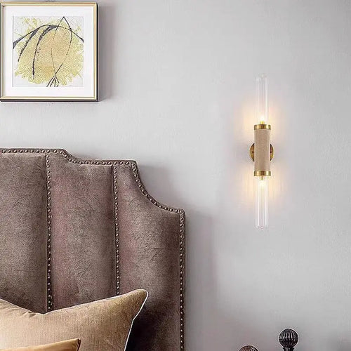 Art deco wall light in glass and gold metal with elegant design for interiors - vue 5 sur 9