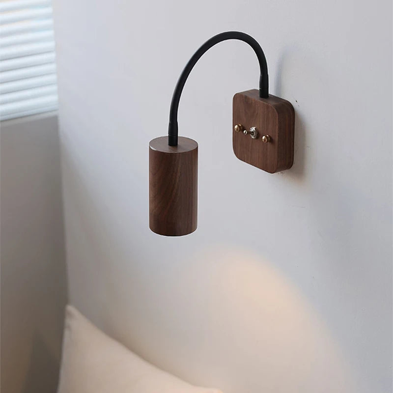 Rotating walnut wood wall lamp for indoor decoration - vue 5 sur 6