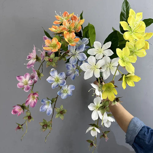Artificial silk jasmine branch for festive decoration - vue 3 sur 12