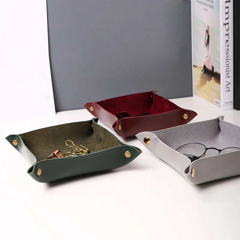 Decorative storage tray for jewellery and accessories