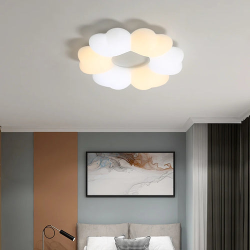 Nordic petal chandelier for a cosy romantic atmosphere - vue 3 sur 10