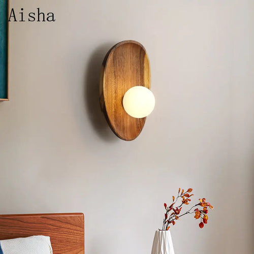 Walnut wood LED wall light - vue 2 sur 8