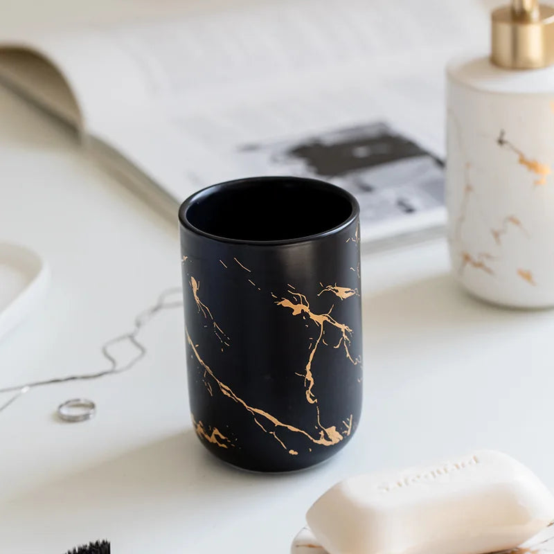 Ceramic travel bathroom set – practical and portable