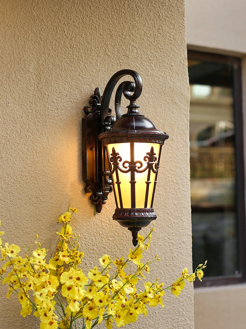 European retro waterproof outdoor wall light for garden and balcony