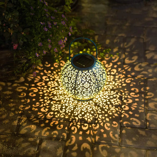 Decorative solar hanging lantern for outdoor garden - vue 2 sur 8