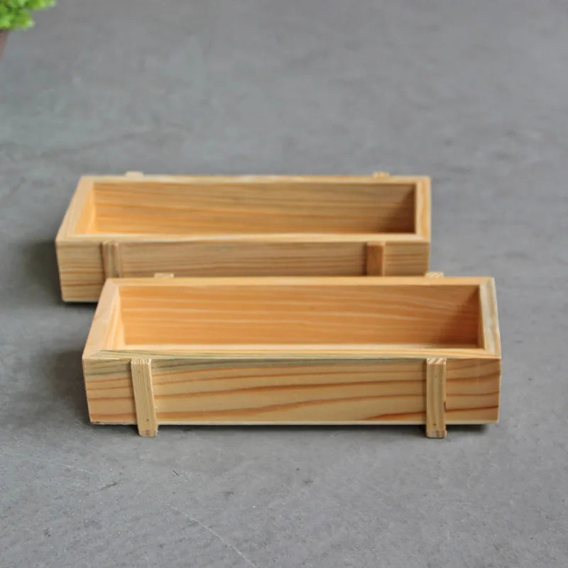 vintage wooden planter for succulents and flowers - vue 6 sur 8
