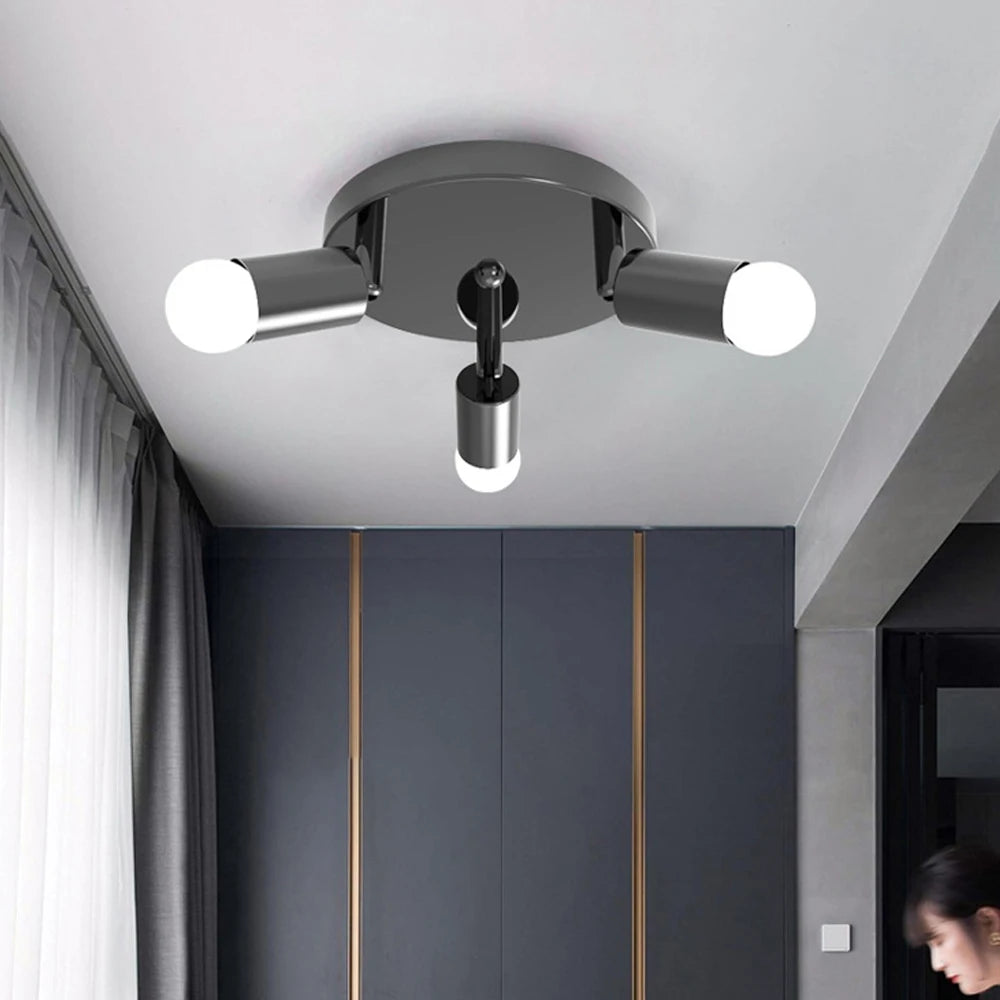 Adjustable three-head rotatable flush mount ceiling light for modern lighting - vue 4 sur 9