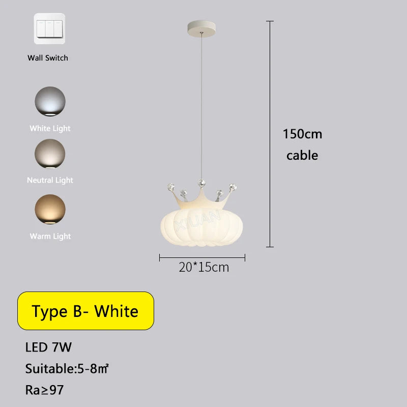 Luxury decorative pendant light with gold crown design - vue 9 sur 13