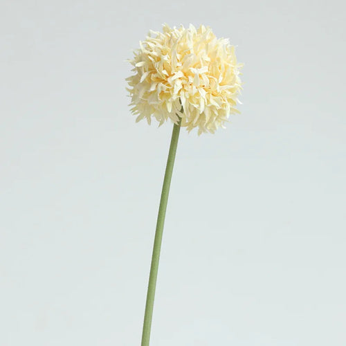 Artificial chrysanthemum flowers for weddings and festive decoration