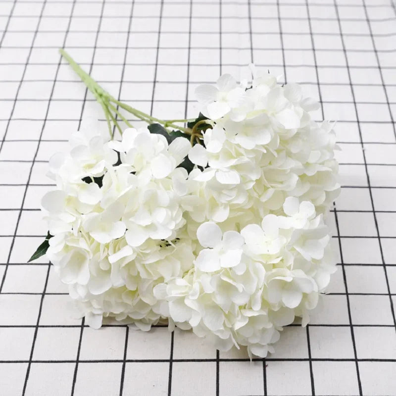 Artificial silk hydrangea bouquets for floral decoration