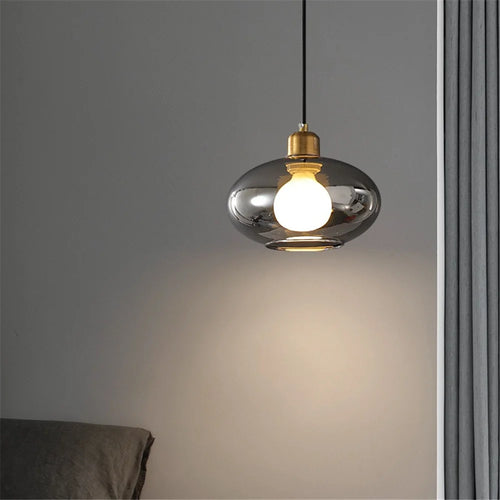 Modern glass pendant light for elegant interiors - vue 3 sur 7