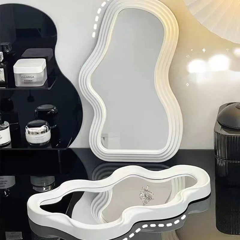 Kawaii cloud wall mirror for home decor and makeup - vue 4 sur 12