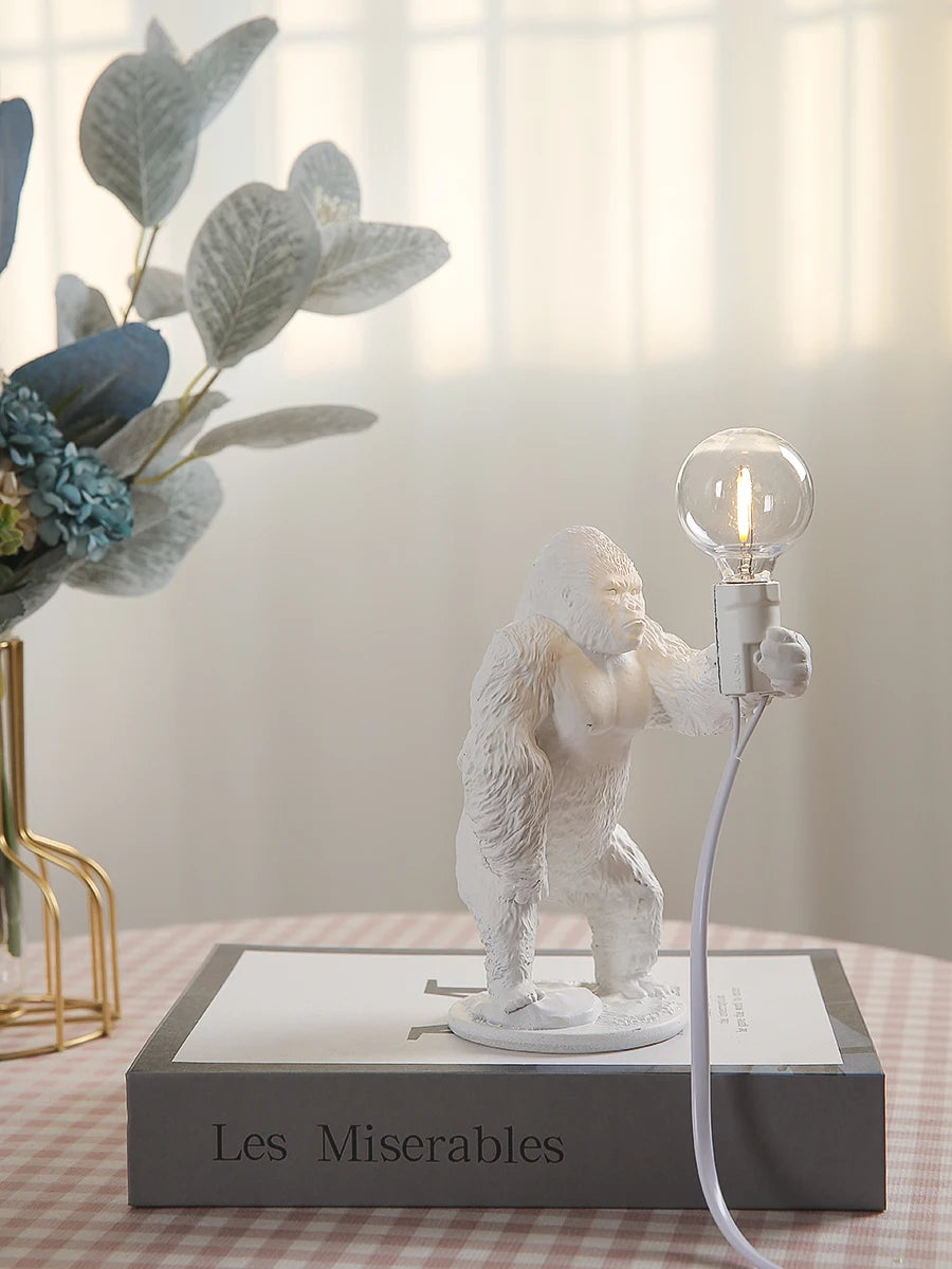 Nordic king kong customisable resin animal table lamp - vue 8 sur 15