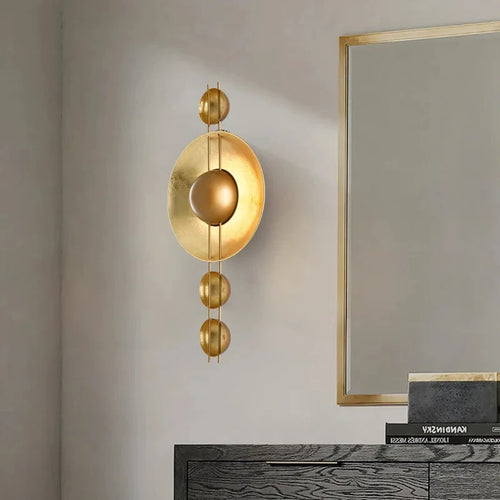 Art deco gold metal wall light for interior decoration - vue 2 sur 8