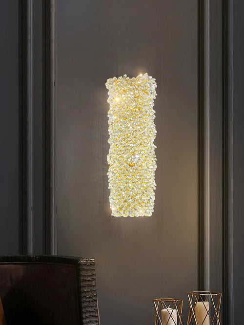 Gold metal wall light with clear crystal bulb and adjustable wire - vue 5 sur 9