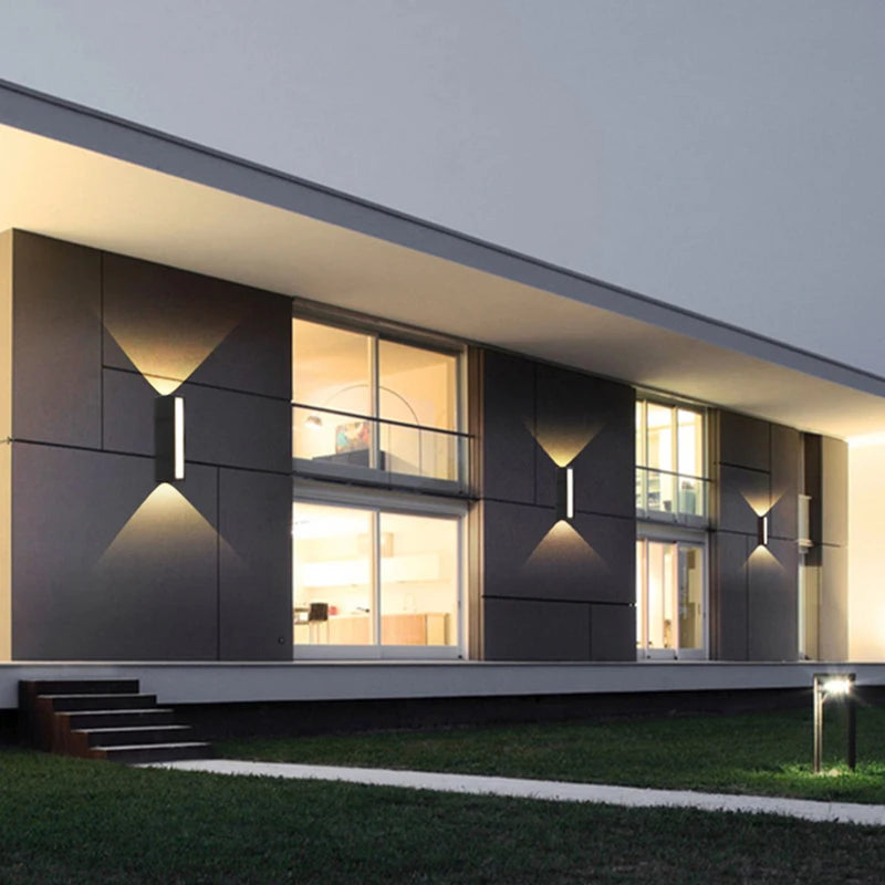 Modern waterproof LED wall light for indoor and outdoor use - vue 5 sur 10