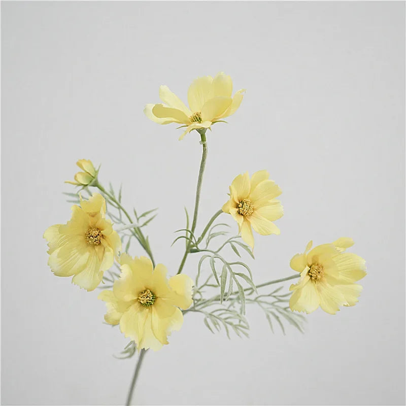 Set of 3 decorative artificial flowers for festive occasions