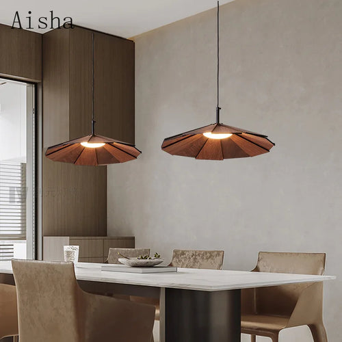 Handmade Japanese wabi-sabi walnut pendant light for restaurant and cafe - vue 3 sur 8