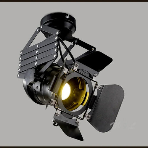 Modern LED pendant light for shops and theatres - vue 3 sur 9
