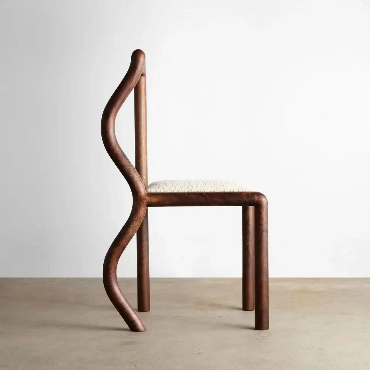 Nordic retro walnut chair with lambswool cushion - vue 6 sur 7