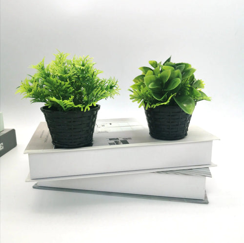 Mini artificial potted plant for decoration and festive events - vue 5 sur 11