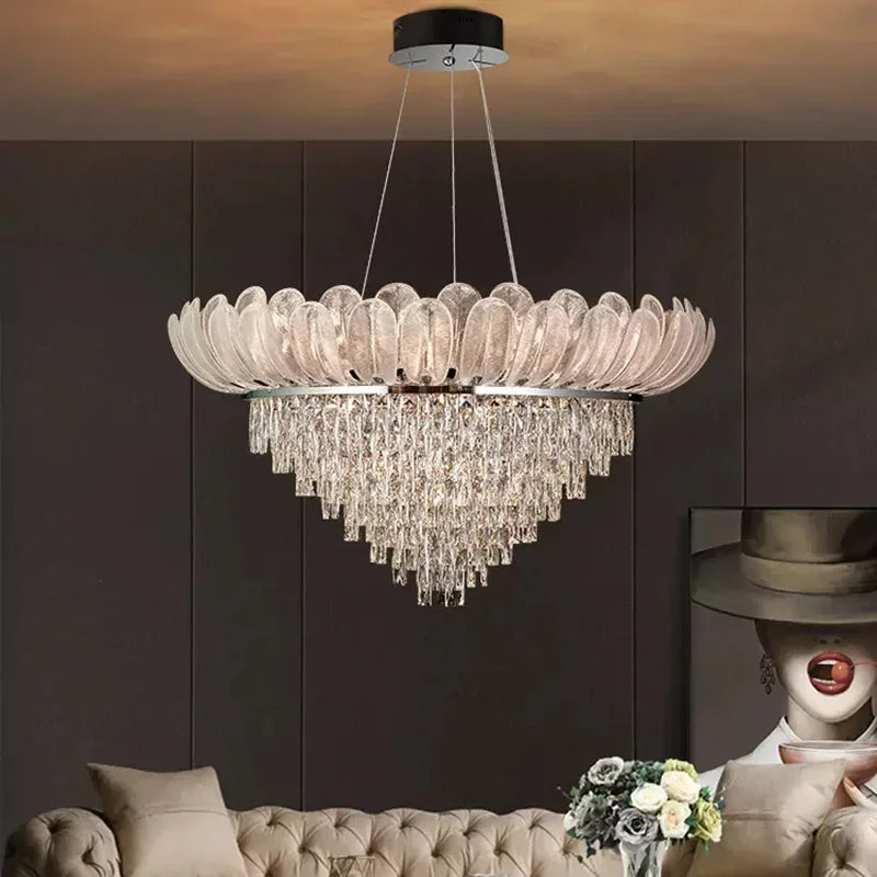 Luxury crystal chandelier for interior decoration