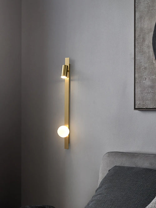 Minimalist luxury copper wall light with LED strip - vue 3 sur 8