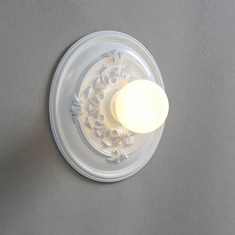 Vintage round carved wall light French design - vue 2 sur 8