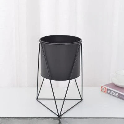 Nordic design metal flower pot for succulents - vue 8 sur 8