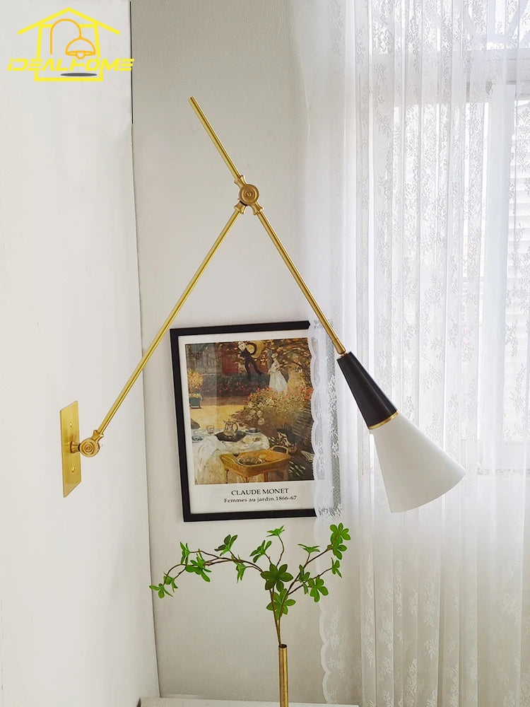 Luxury medieval-style black and gold brass wall light contemporary design - vue 4 sur 11