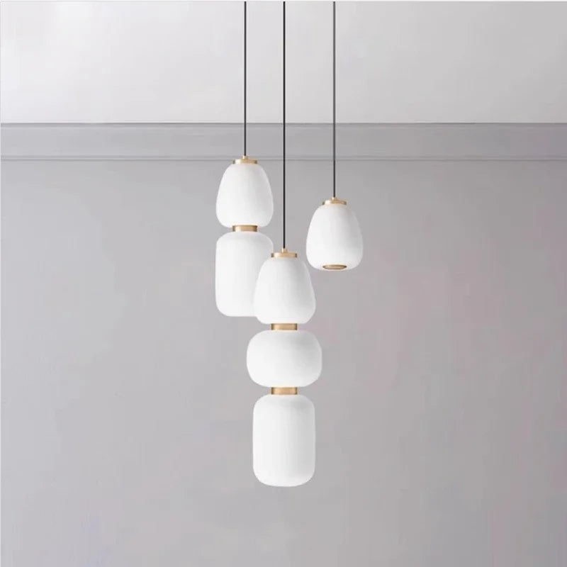 Modern milky glass pendant light for elegant interiors - vue 4 sur 12