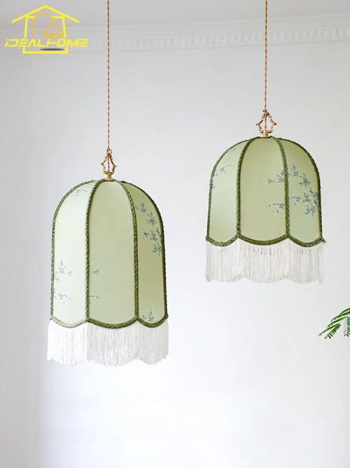 Fabric pendant light with tassels for a decorative atmosphere - vue 4 sur 11